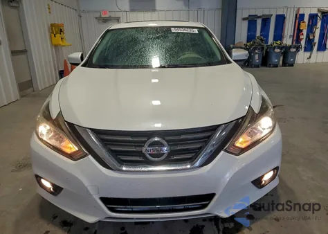 2017 Nissan Altima 2.5 from USA, damaged, VIN 1N4AL3AP3HC137202